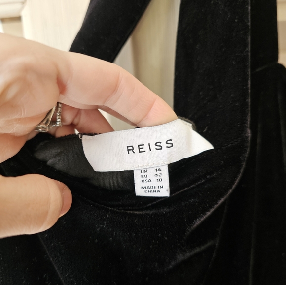 $290 REISS Velvet One Shoulder Black Jumpsuit - Picture 6 of 10